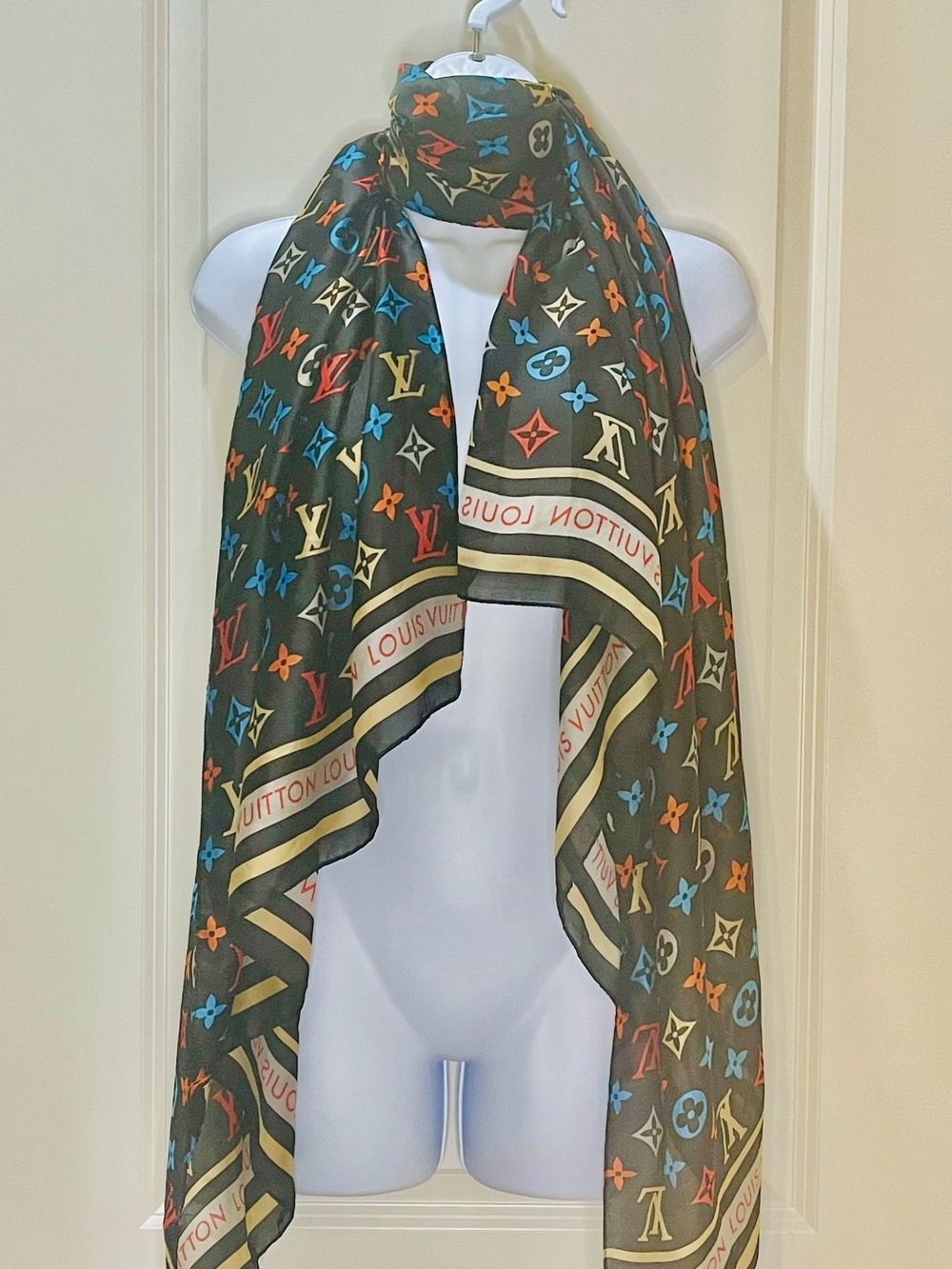 Louis Vuitton Black Silk Scarf with Multicolor Monogram Logo Italy - Picture 5 of 8